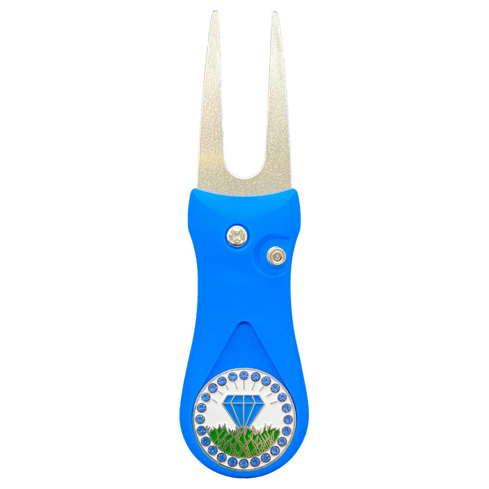 Cute Blue Diamond resting in the rough marker with crystal accents on a blue divot tool. A sparkly design for female golfers