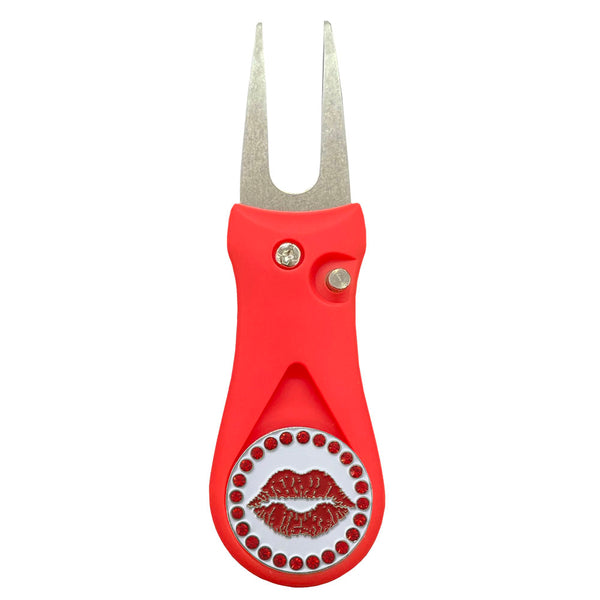Giggle Golf Bling Lips Ball Marker On A Plastic, Red, Divot Repair Tool