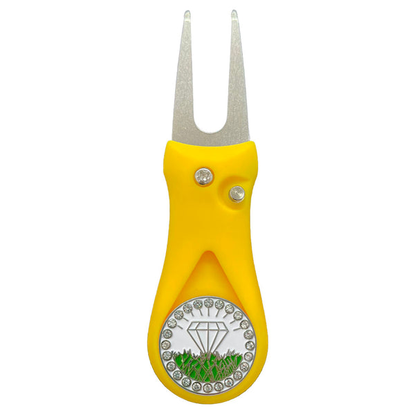 Giggle Golf Bling White Diamond In The Rough Ball Marker On A Plastic, Yellow, Divot Repair Tool