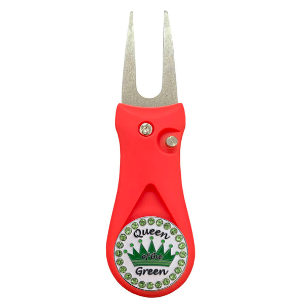 Giggle Golf Bling Queen Of The Green Ball Marker On A Plastic, Red, Divot Repair Tool