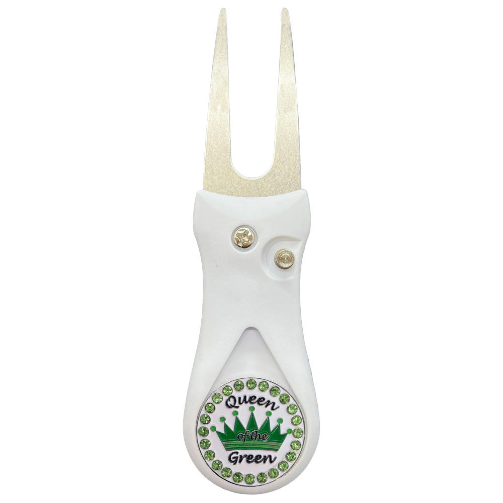 Giggle Golf Bling Queen Of The Green Ball Marker On A Plastic, White, Divot Repair Tool