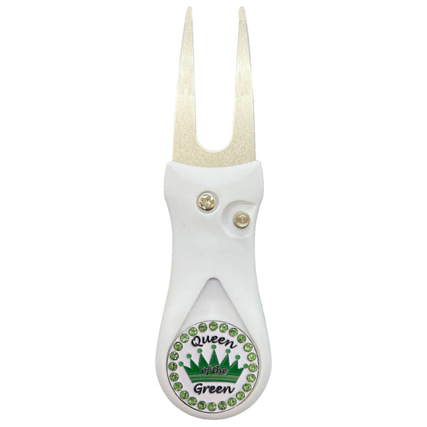 Giggle Golf Bling Queen Of The Green Ball Marker On A Plastic, White, Divot Repair Tool
