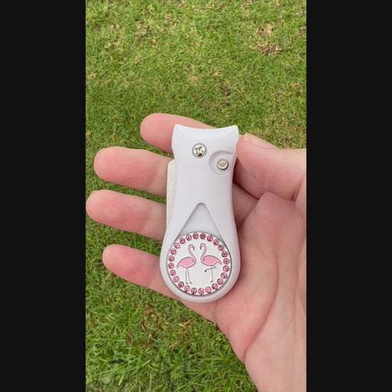 Giggle Golf Bling Flamingos Golf Ball Marker On The White Divot Tool